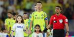 رونالدو يثير جدلاً.. هذا ما فعله مع زملائه على هامش خسارة النصر من الاتحاد