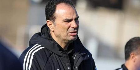 عبد
      الحميد
      بسيوني:
      الزمالك
      لا
      يملك
      أفضل
      قائمة..
      وعبد
      الله
      السعيد
      يستحق
      التجديد
      له - نجد الاخبارية