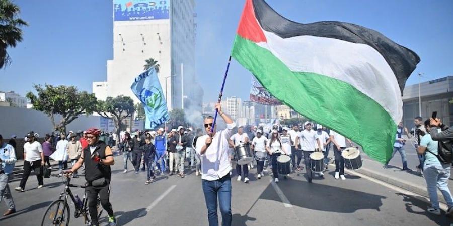 طيف
      فلسطين
      يحضر
      بقوة
      في
      مسيرات
      العمال
      بشوارع
      الدار
      البيضاء - نجد الاخبارية