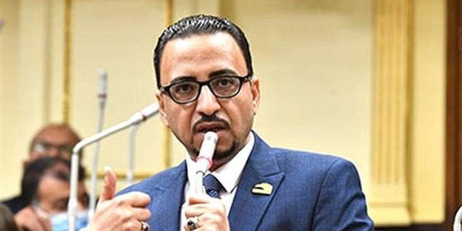 برلماني
      في
      عيد
      العمال:
      الدولة
      تراهن
      على
      سواعد
      المصريين - نجد الاخبارية