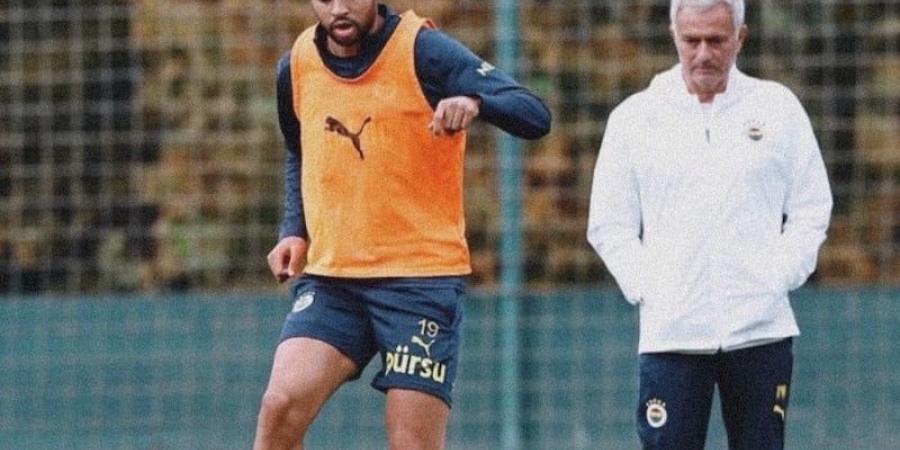مورينيو
      يعقد
      اجتماعا
      مع
      النصيري - نجد الاخبارية