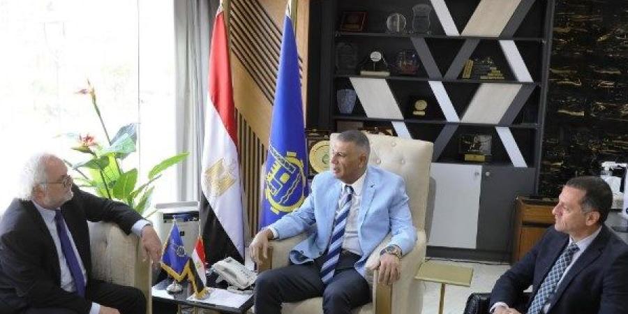 سفير بولندا من أسوان : 20 ألف سائح يزورون المعالم المصرية أسبوعيًا - نجد الاخبارية