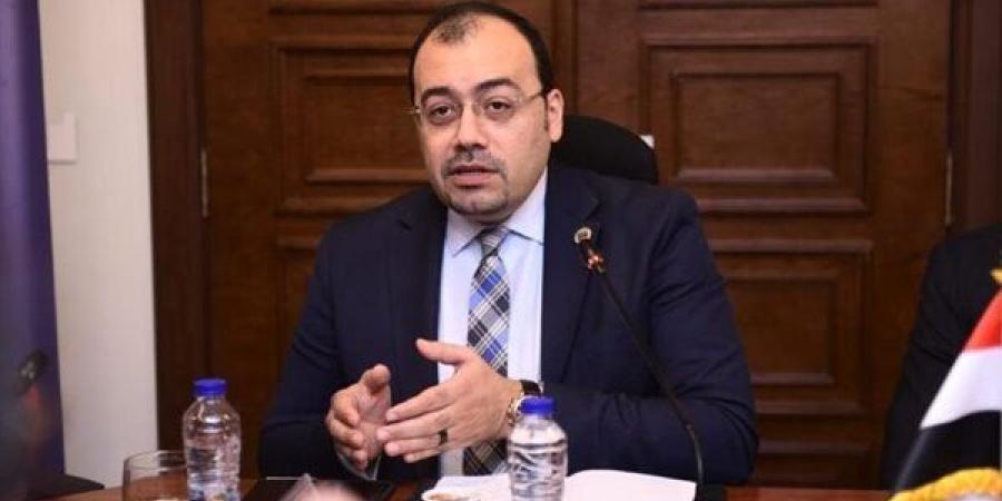 عمرو
      سليمان:
      مناقشات
      "الإيجار
      القديم"
      توازن
      بين
      حقوق
      الملاك
      وضمان
      الاستقرار
      للمستأجرين - نجد الاخبارية