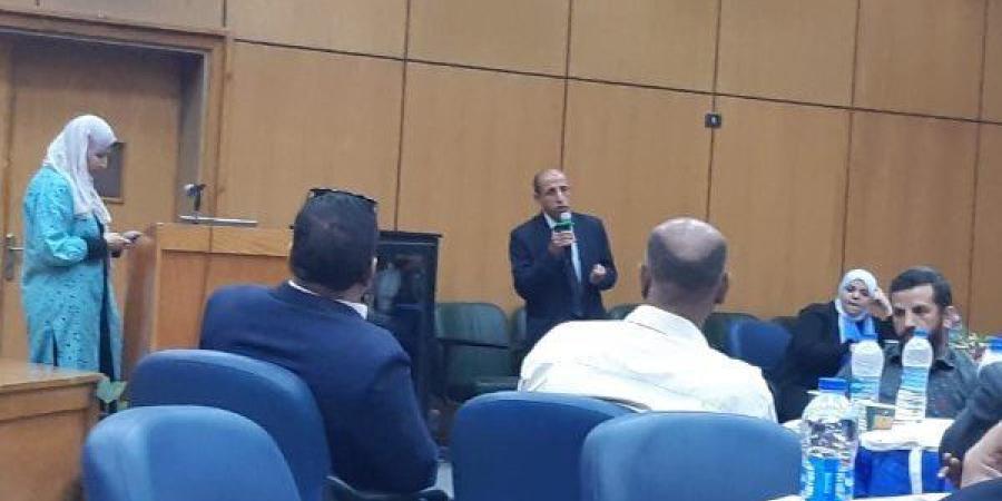 "الزراعة"
      تطلق
      فعاليات
      مشروع
      "التصدي
      لتغير
      المناخ" - نجد الاخبارية