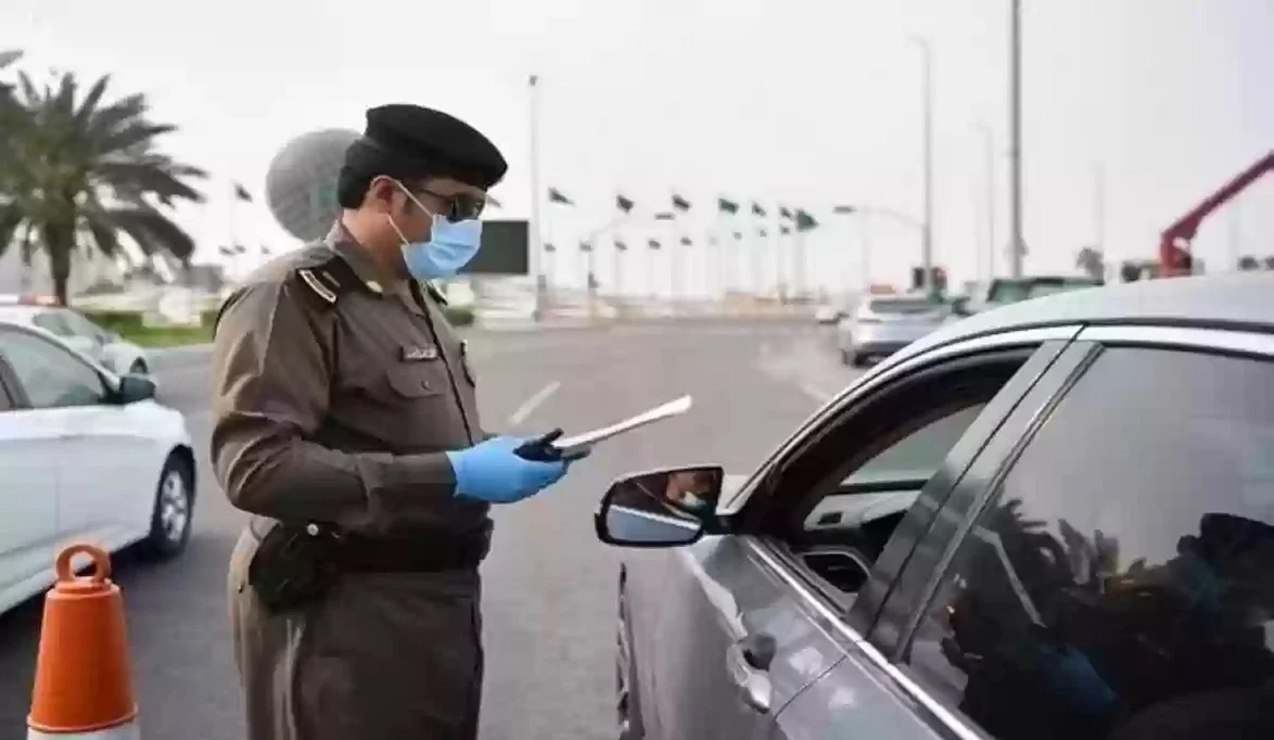ياخوي الغرامة دي وجعت الكل.. 200 ألف دينار على عربيات المخالفة في العراق