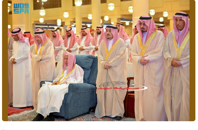 أمير منطقة الرياض ونائبه يؤديان صلاة الميت على صاحبة السمو الملكي الأميرة جواهر بنت بندر بن محمد بن عبدالعزيز آل سعود