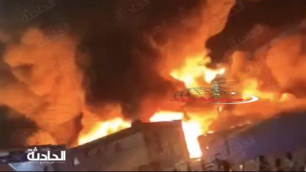 حريق هائل يلتهم مصنع مراتب وإسفنج ببلطيم والحماية المدنية تكافح النيران صور