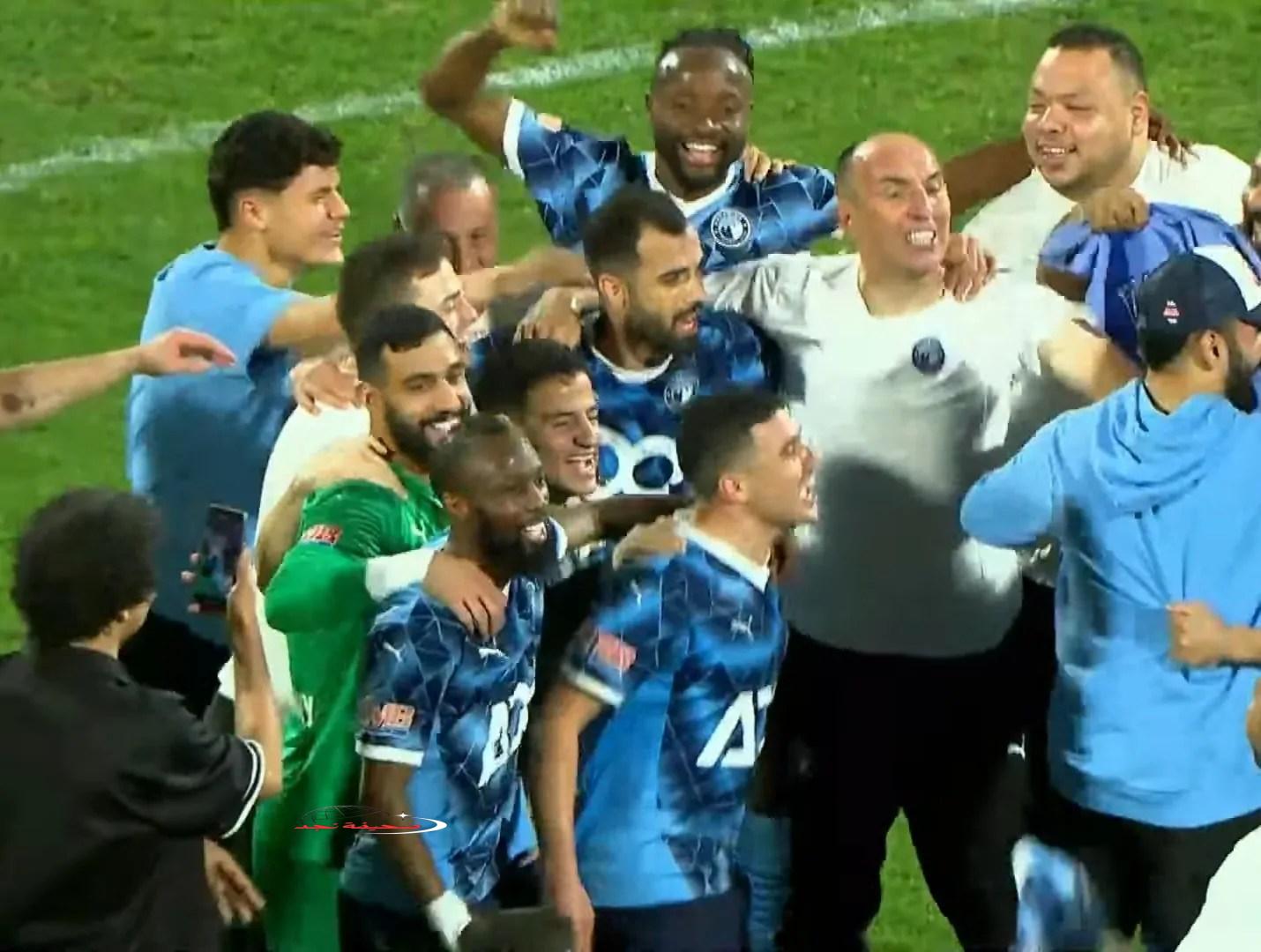 تحليل رياضي: السر وراء احتفالات بيراميدز المثيرة للجدل في السويس بعد ضياع الدوري