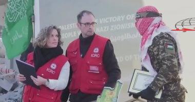 الصليب الأحمر يلتقى بعناصر من حماس لتسلم الجندي عيدان ألكسندر