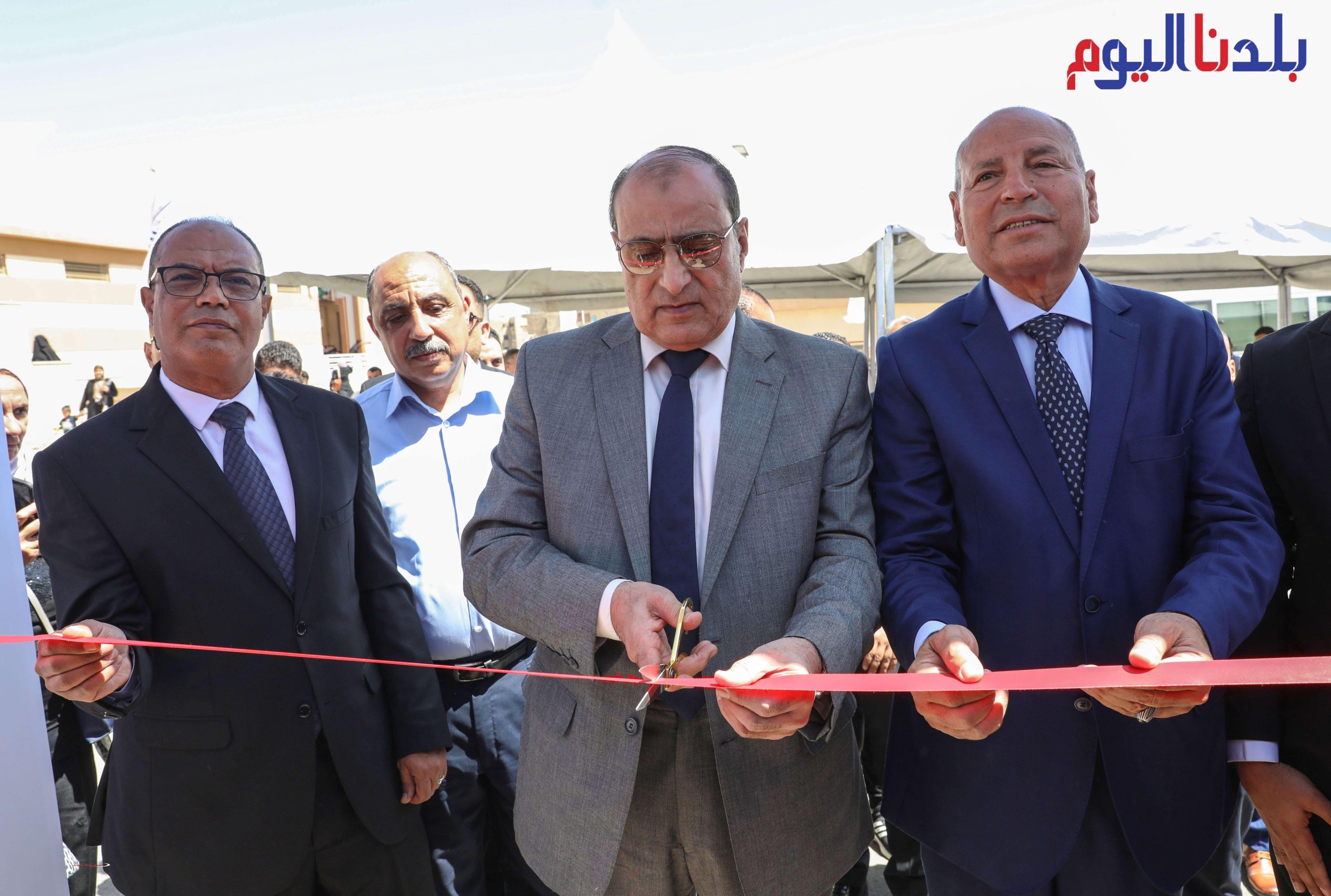 محافظ القاهرة ومستشار الرئيس يفتتحان سوقي عمار بن ياسر وعبدالمجيد محمود