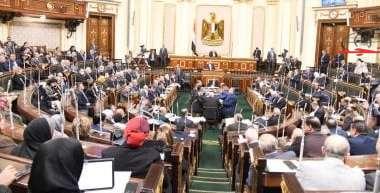 «صحة النواب» تقِر سنةَ تدريبٍ إلزامية لخريجي الصيدلة، والاختبار شرط للترخيص