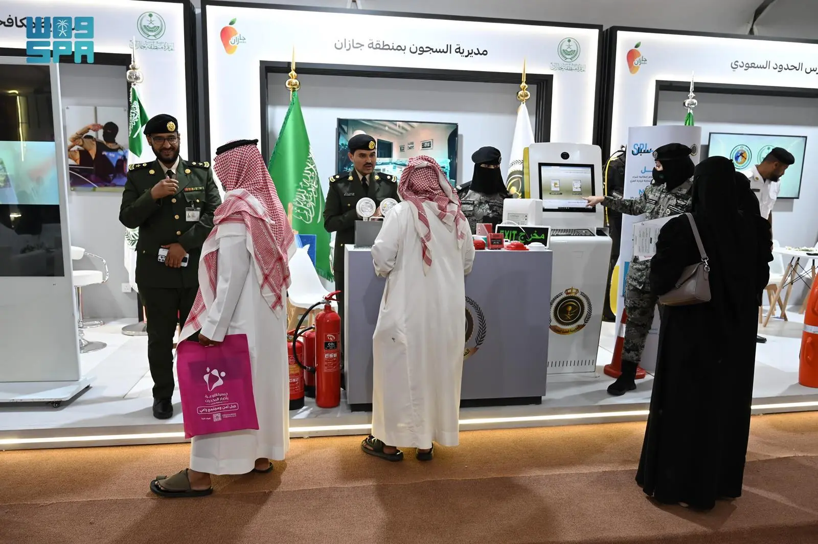 “مديرية السجون” تستعرض خدمة “فرجت” بمهرجان المانجو والفواكه الاستوائية