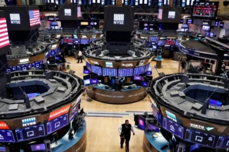 ارتفاع “وول ستريت” يتسارع بفضل اتفاق تجاري بريطاني أمريكي جديد