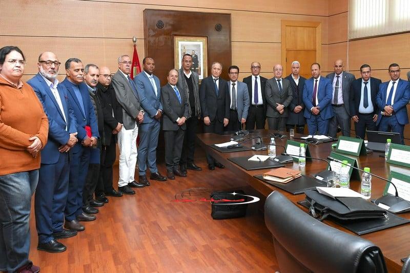 “نقابة FNE” تكشف تفاصيل الحوار