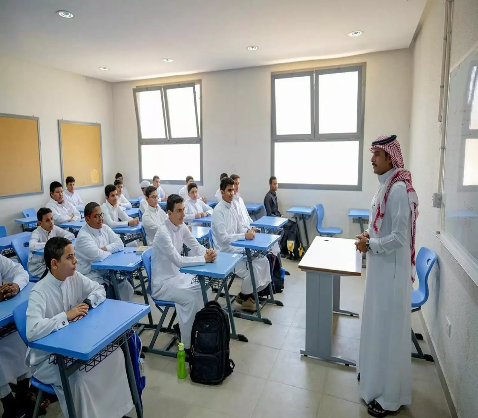 “الطلاب عايشين في التوتر.. متى تبدأ الاختبارات النهائية في السعودية؟”