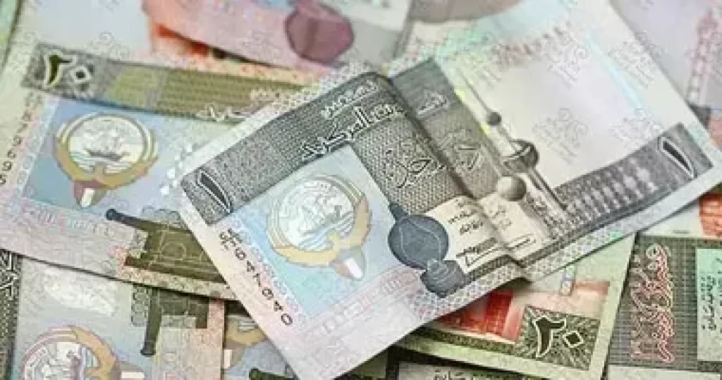 سعر الدينار الكويتي اليوم الإثنين 19 مايو 2025 في مصر