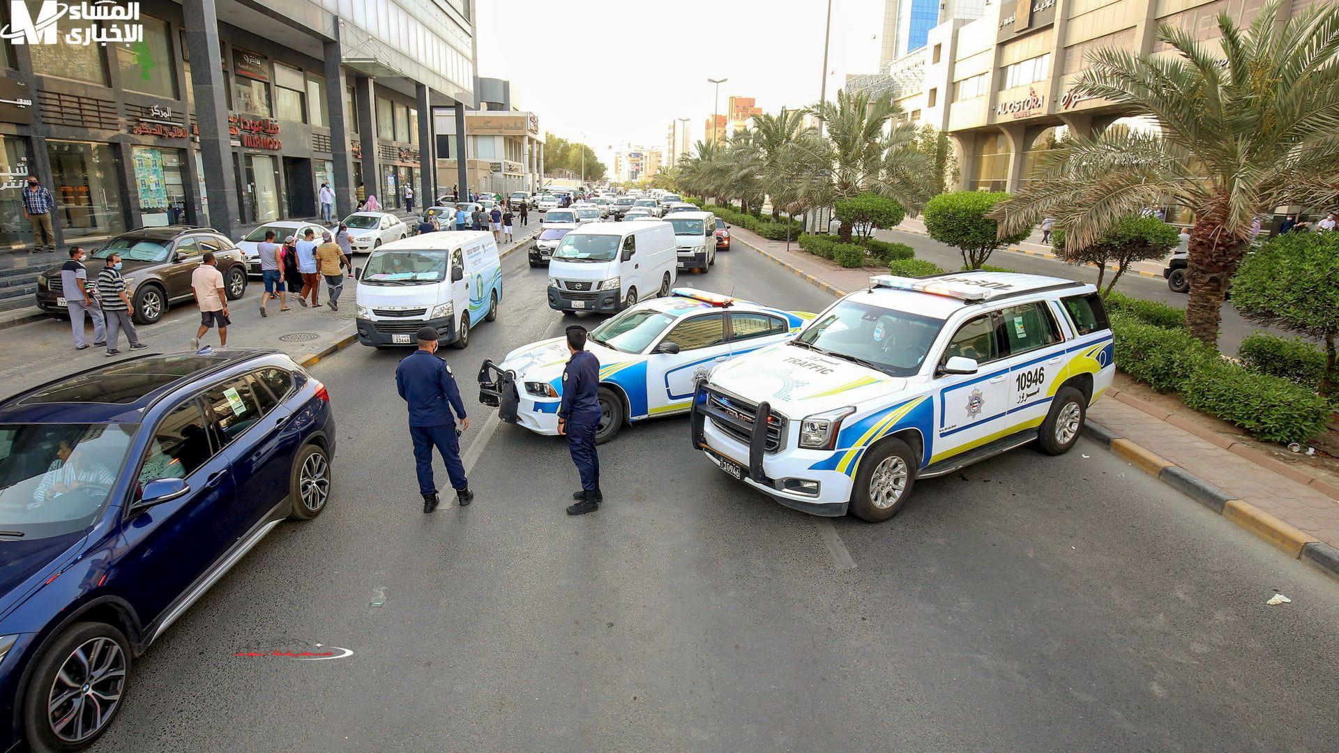 الكويت: القانون هينزلك جامد.. حبس وغرامة بالهبل لأصحاب السيارات الخطر
