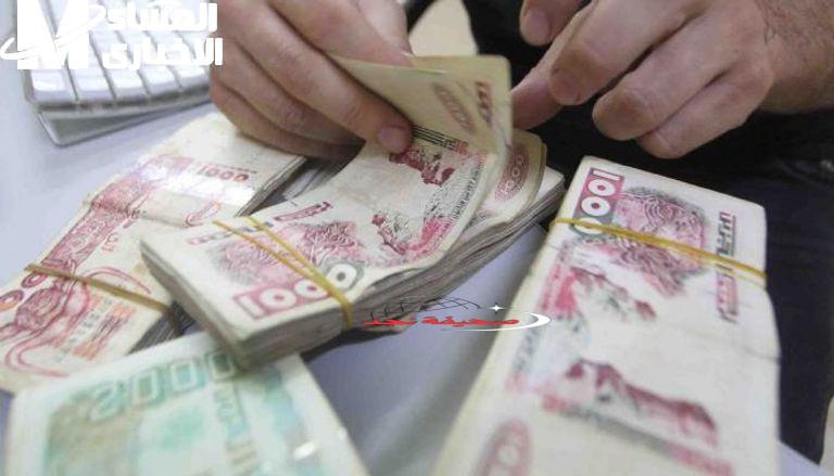 “يا خاوتي صحاب الطوموبيلات في الجزائر: صدمة كبيرة! غرامة الـ 10 آلاف دينار على التردد بدات تتطبق و لازم تخلص درك قبل ما تزيد!”