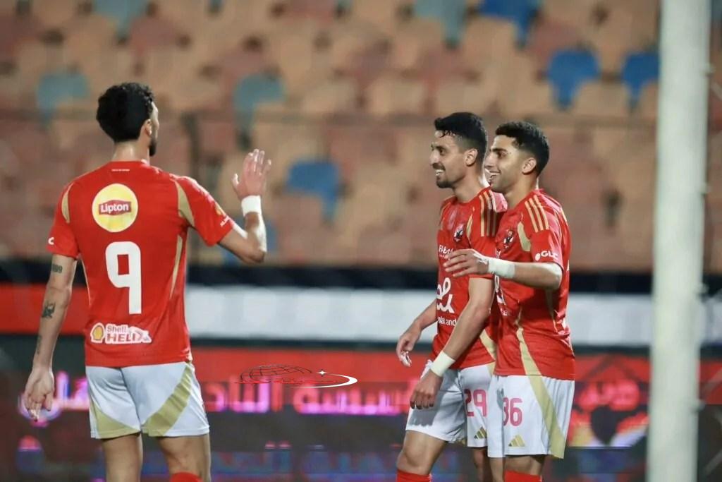 ماتش القمة المنتظر: الأهلي وفاركو وجهاً لوجه في الدوري المصري.. اعرف الميعاد والقنوات اللي هتذيع الماتش يا معلم!