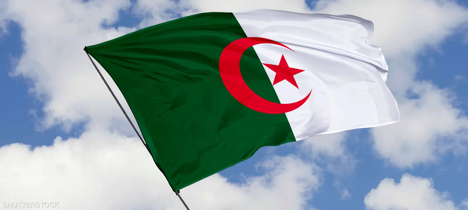 يا جدعان: الزواج داخل على تغيير! قانون الجزائر 2025 هيقلب الدنيا