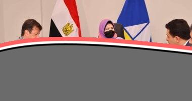 نائب محافظ دمياط يراجع مستجدات تقنين أراضي الدولة
