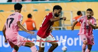 «تغيير تكتيكي مثير!» حسين الشحات بديلًا لعطية الله: التغيير الخامس للأهلي أمام بالميراس