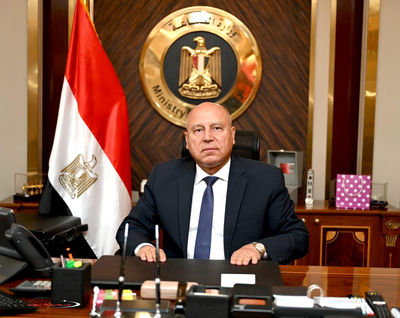 «بأملٍ واعد» الوزير يستقبل وفد المستثمرين الصناعيين في أبو رواش.. السبت