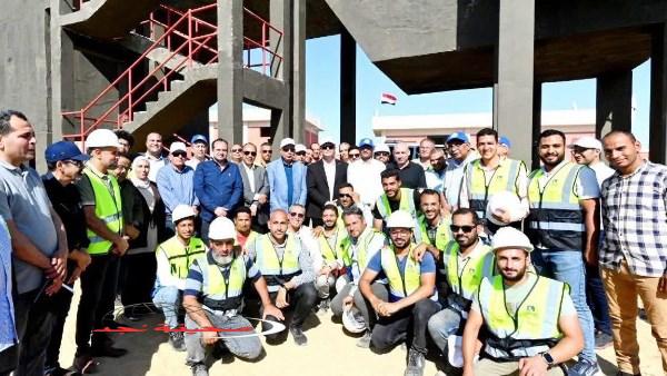 «بجهود متواصلة» وزير الإسكان يتفقد محطة مياه صفانية ومعالجة صرف بلهاسة