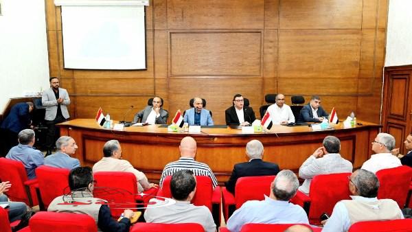 «تطوير مستمر» وزير الإسكان ومحافظ المنيا يراقبان أداء منظومتي المياه والصرف الصحي ومبادرات حياة كريمة