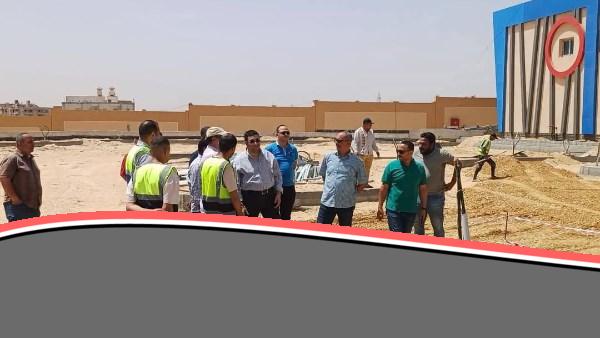 «انطلاقة نحو مستقبل أفضل» تطوير وصيانة الطرق وإنشاء مستشفى جديد في العبور