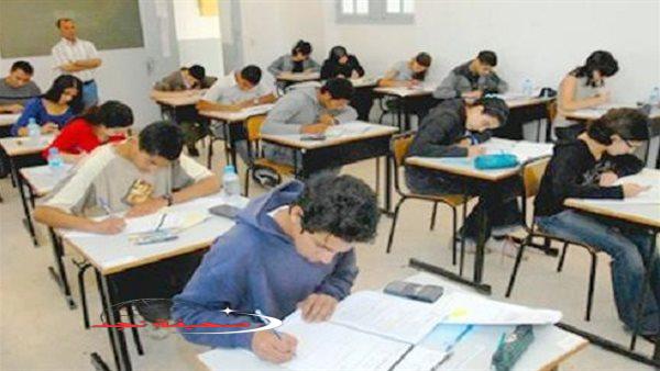«طرق مبتكرة للتفوق!»: الغش في اختبارات الثانوية العامة: استراتيجيات وتكتيكات