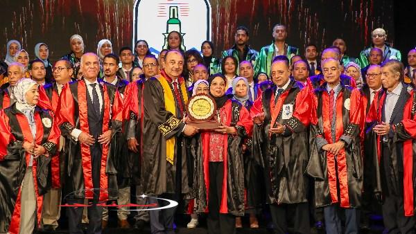 «لمسة ختامية مميزة» وزير قطاع الأعمال يشهد ختام أنشطة معهد السياحة والضيافة بالإسكندرية