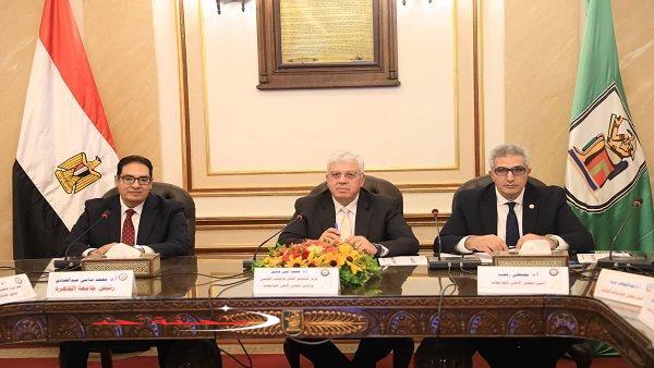 <p>«سافر بأقل التكاليف!»: <strong>تعديل رسوم إعارات أعضاء هيئة التدريس للخارج</strong></p>