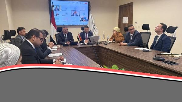 «تعزيزًا للتعاون التجاري» رئيس جهاز التمثيل التجاري يعقد اجتماعًا تنسيقيًا مع مديري المكاتب التجارية بالدول العربية