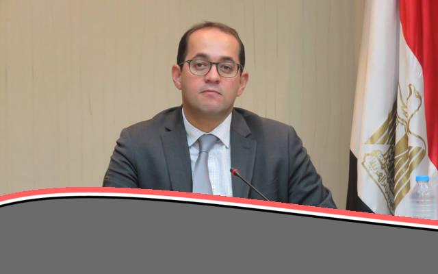 «سهّلها» وزير المالية يوجه بتسهيل الإجراءات الجمركية لضيوف الرحمن وكبار السن
