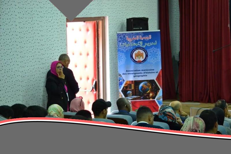 يا جدعان الحقوا جمعية مدرسي الاجتماعيات بتولعها دفاعًا عن حقوق المادة في مدارس الريادة