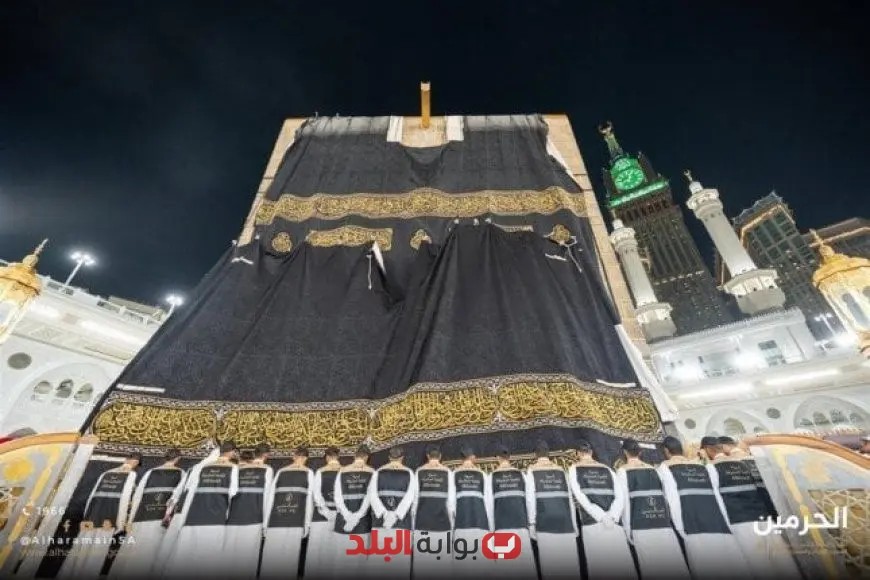 «صور لا تفوت!» عام هجري جديد: شاهدوا لحظات مؤثرة لتركيب ثوب الكعبة المشرفة من كل الزوايا (لقطات حصرية)