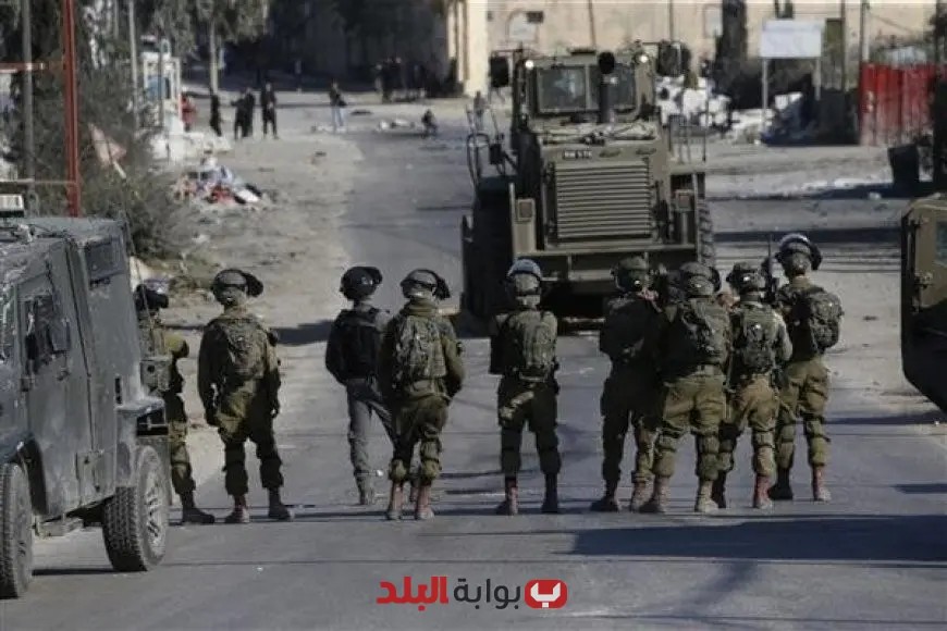 «مأساة في رفح» سقوط خمسة شهداء وجرح العشرات بنيران الجيش الإسرائيلي خلال توزيع الإغاثة في رفح
«مجزرة المساعدات» استشهاد 5 وإصابة العشرات برصاص قوات الاحتلال في رفح أثناء انتظار المعونات الإنسانية
«رفح تنزف» خمسة قتلى وعشرات الجرحى بنيران الاحتلال الإسرائيلي يستهدفون تجمعًا للمساعدات في رفح
«يوم دامٍ في رفح» استشهاد خمسة وإصابة العشرات بنيران الجيش الإسرائيلي أثناء توزيع المساعدات الإنسانية في رفح
«جريمة حرب في رفح» خمسة شهداء وعشرات الجرحى برصاص الاحتلال الإسرائيلي يستهدفون منتظري المساعدات في رفح