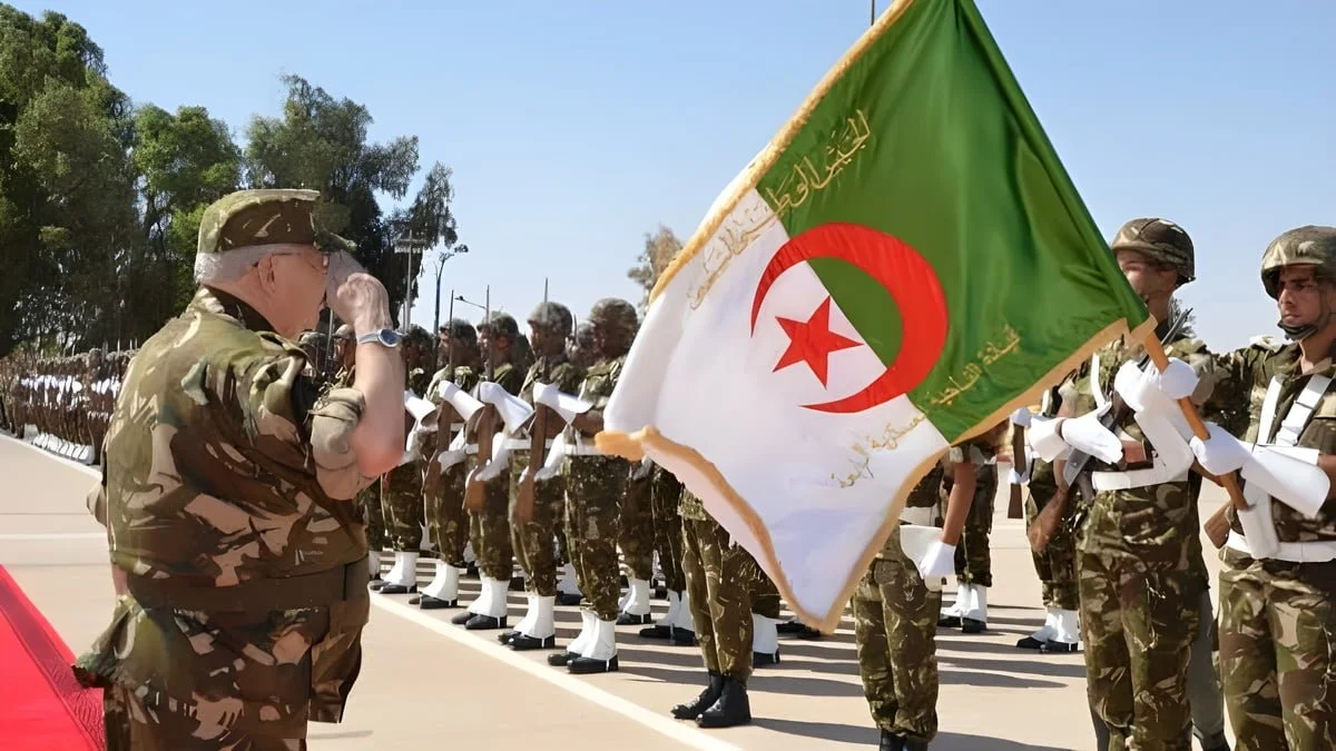 يا صاحبي الحق.. قانون الخدمة العسكرية 2025 في الجزائر: اعرف القوانين الجديدة بعد شال الاستثناءات!