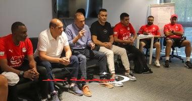 «جيل المستقبل في أيدٍ أمينة» عزام ونبيل والحضري يلتقون ناشئي المنتخب الوطني
