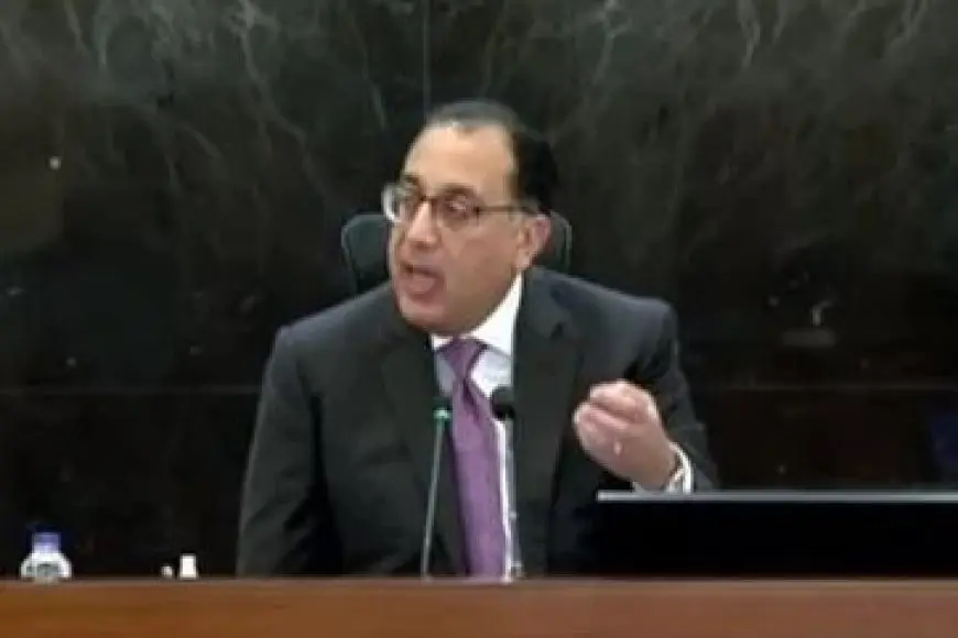 «فرحة وسعادة» رئيس الوزراء يهنئ الشعب المصري والعالم العربي والإسلامي بذكرى المولد النبوي الشريف