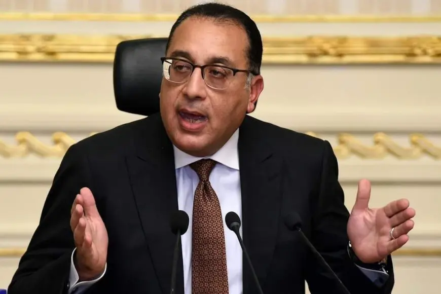 «توجيهات حاسمة» مدبولي يتابع عن كثب إجراءات فعالة لمواجهة تحديات الكثافة الطلابية ومعالجة نقص المعلمين