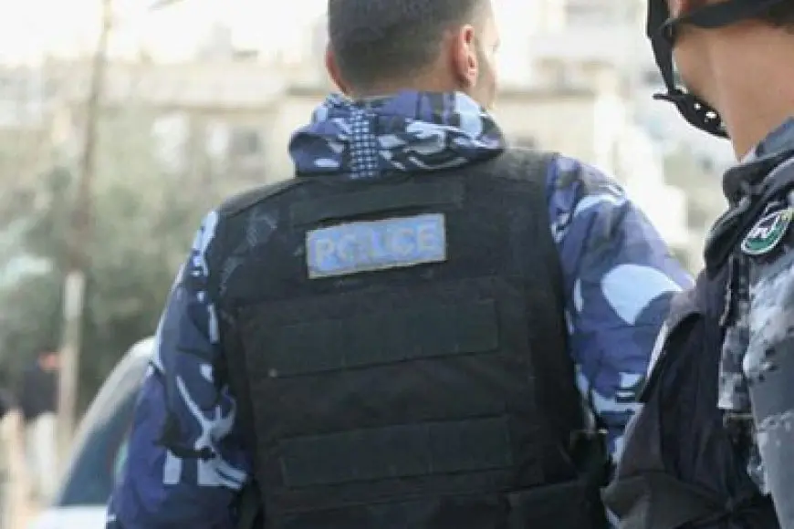 «بشرى سارة!» الأردن يكشف عن إطلاق سراح طبيب اعتقلته قوات الاحتلال في طريقه إلى غزة
«فرج قادم!» الأردن يعلن عن تحرير طبيب اعتقلته سلطات الاحتلال وهو في طريقه لتقديم العون الطبي في غزة
«نصرة للإنسانية!» الأردن يعلن إطلاق سراح طبيب اعتقلته قوات الاحتلال أثناء مهمة إغاثة طبية في غزة