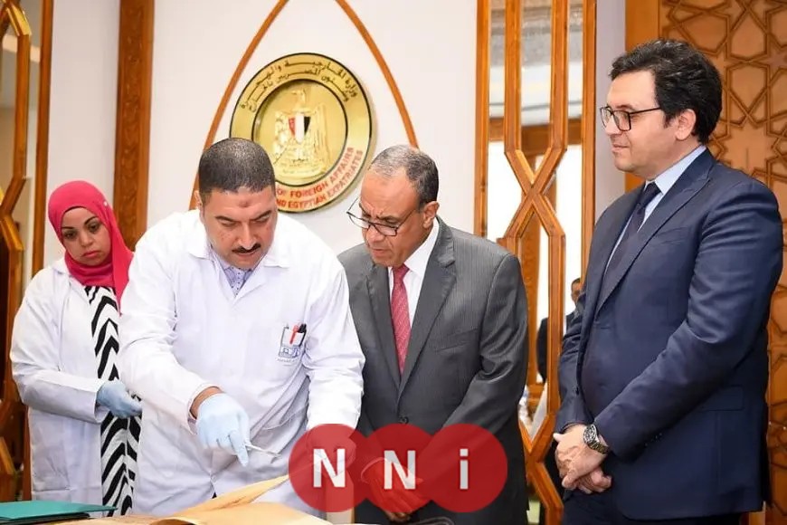 «تعزيزًا للشراكة الثقافية» وزير الخارجية: نسعى لتنمية التعاون مع دار الكتب والوثائق القومية لترميم الاتفاقيات الدولية