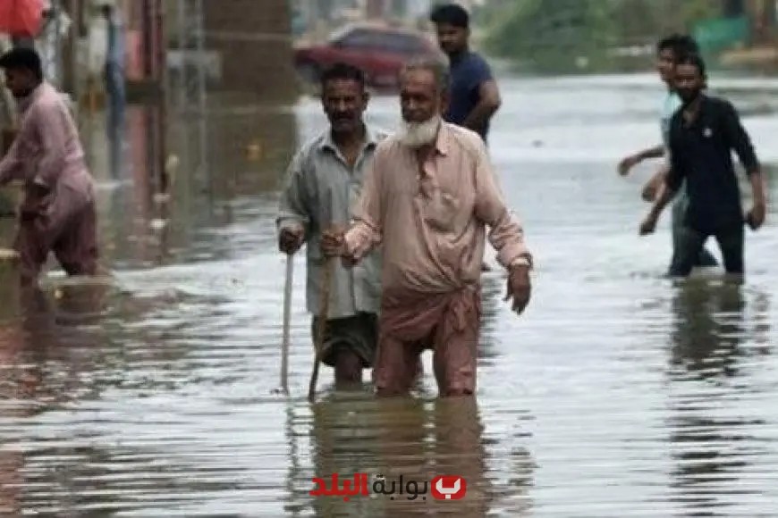 «فاجعة تهز باكستان» مأساة الأمطار الغزيرة: 104 قتلى و200 جريح في باكستان