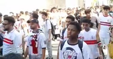 جماهير الزمالك تتوافد أمام النادى قبل السفر لحضور مباراة مودرن سبورت