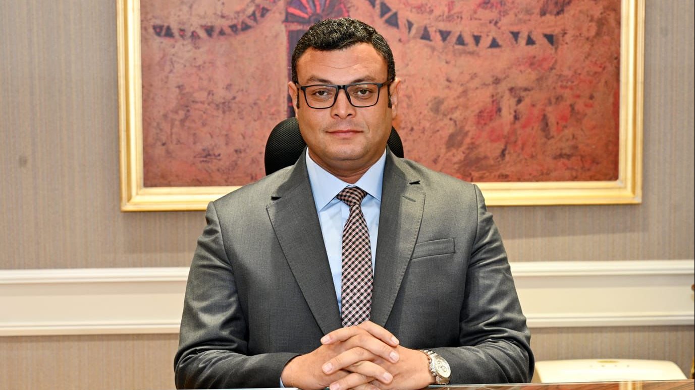 وزير الإسكان يتابع موقف تنفيذ المشروعات التنموية بالساحل الشمالى الغربي