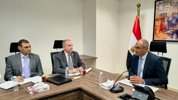 الأفضلية للمنتج المحلي في مشروعات مياه الشرب والصرف الصحي