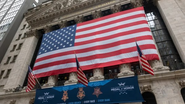 تراجع الأسواق الآسيوية مع ضغوط من أسهم التكنولوجيا والتعدين
