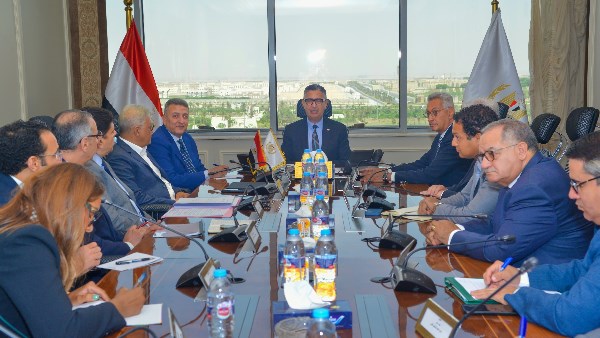 وزير التموين يشدد على سرعة إنجاز المستودع الاستراتيجي بالسويس وفق أعلى المعايير الفنية